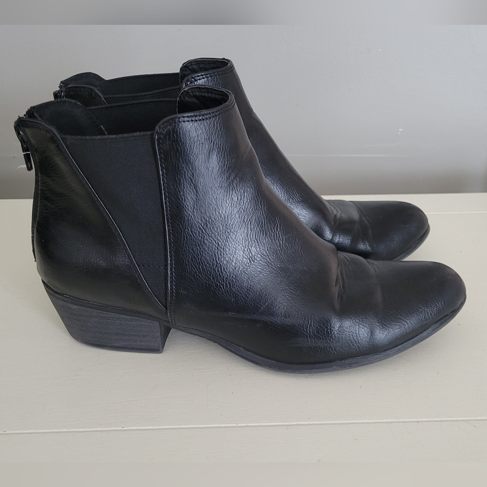 ESPRIT Black Boots